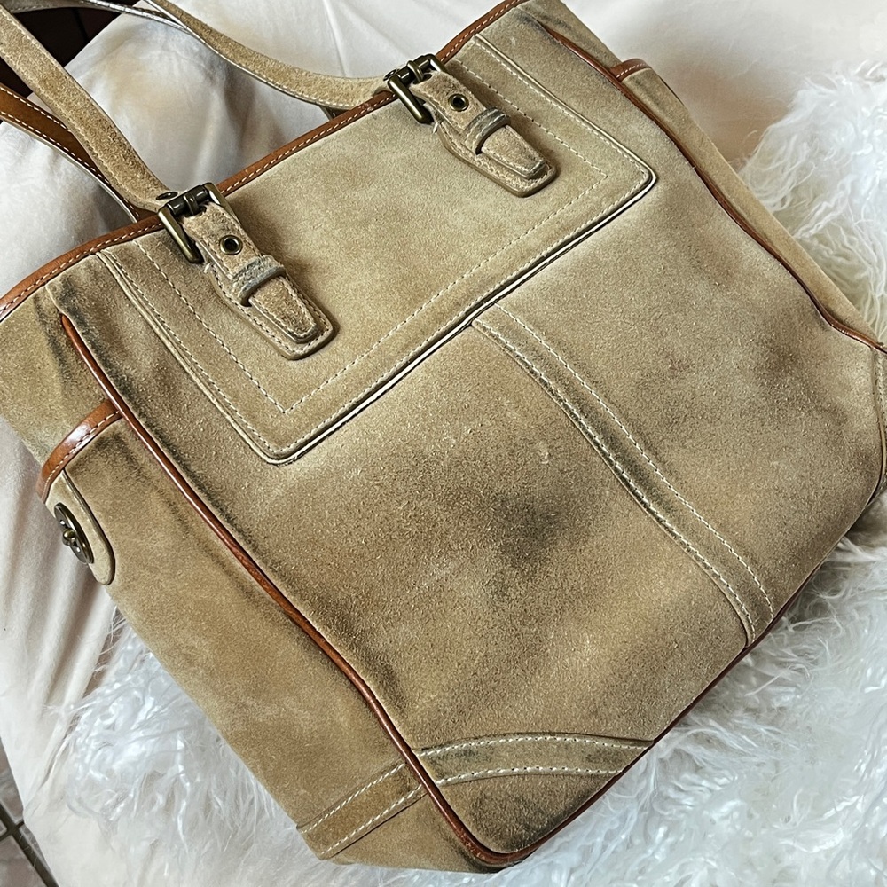 Vintage COACH Hamptons Suede Gallery Tote Bag — Tan & Brown - Picture 14 of 16